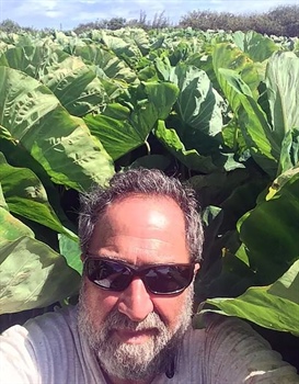 Gardening, Molokaʻi Style